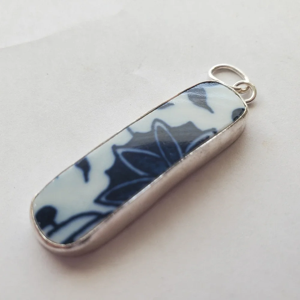 Ginger‎ Jar Jewelry Pendant Blue & White Broken China Repurposed Pottery Shard